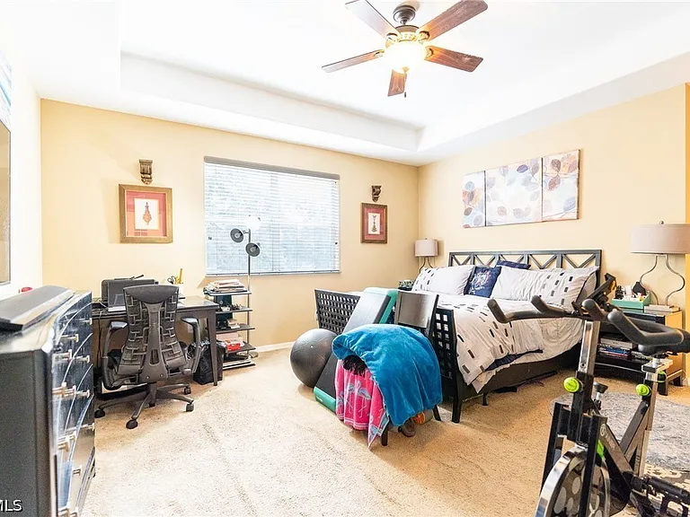 8713 Pegasus Dr — Photo 32