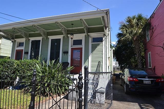 1st image of 1821 Josephine St