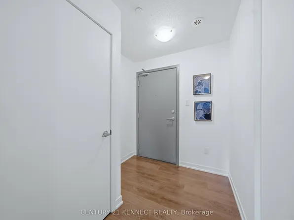 20 Orchid Place Dr #211, Toronto, ON M1B 0E1