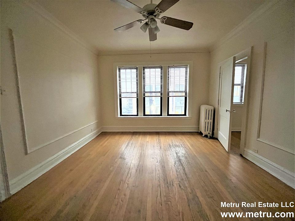 1st image of 3629 N Broadway St #3S