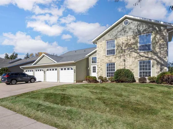 6118 Greenbriar Ln SW Unit D, Cedar Rapids, IA 52404