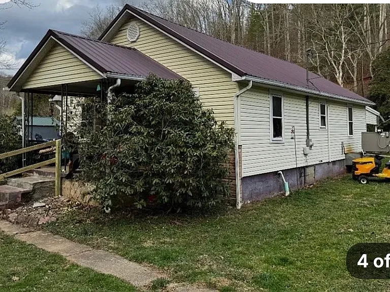 2576 Browns Creek Rd — Photo 3