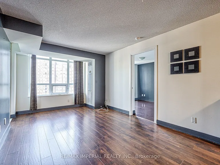 330 Burnhamthorpe Rd W #1108 — Photo 7