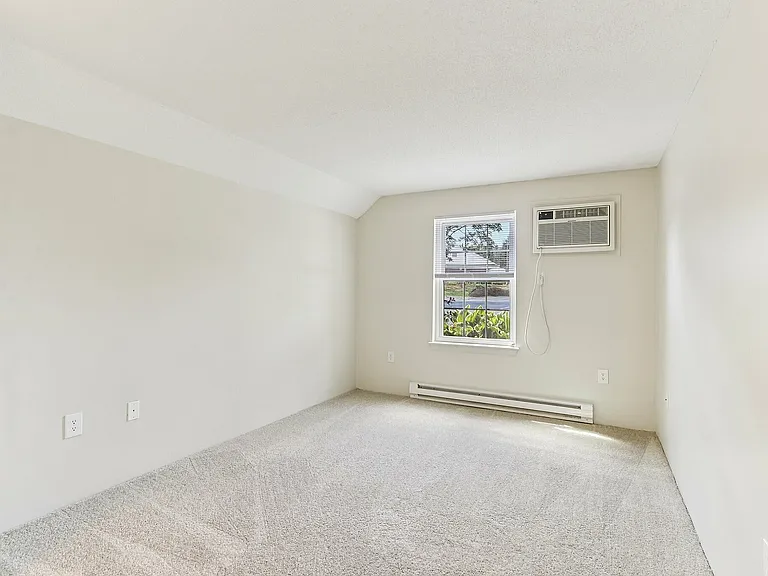 28-web-or-mls-Plantation St-S2708-020