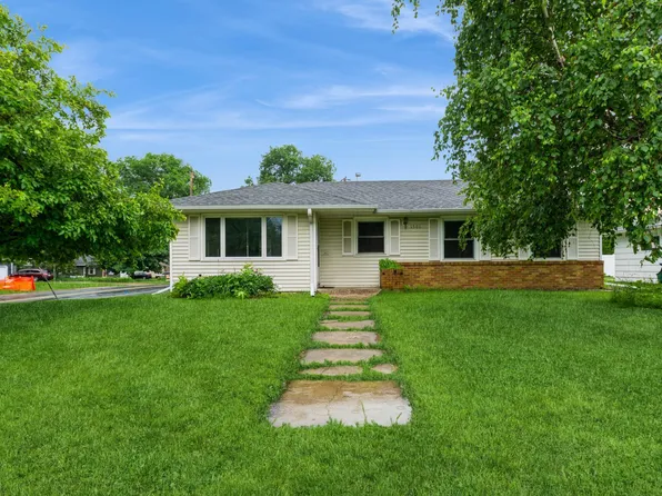 1501 100th St W, Bloomington, MN 55431