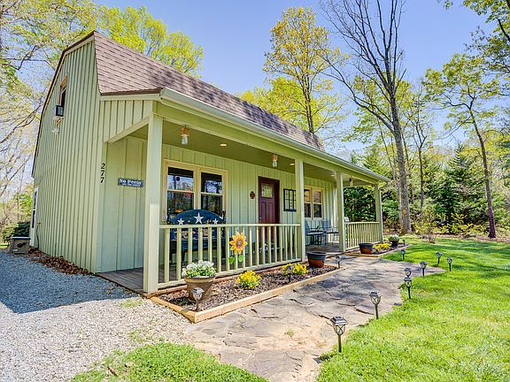 3rd image of 277 Dalewood Ln