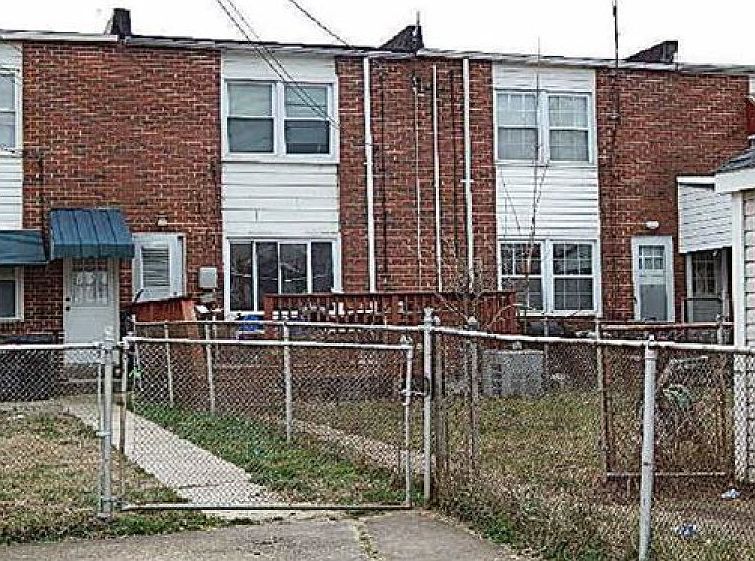 2nd image of 8046 Lansdale Rd