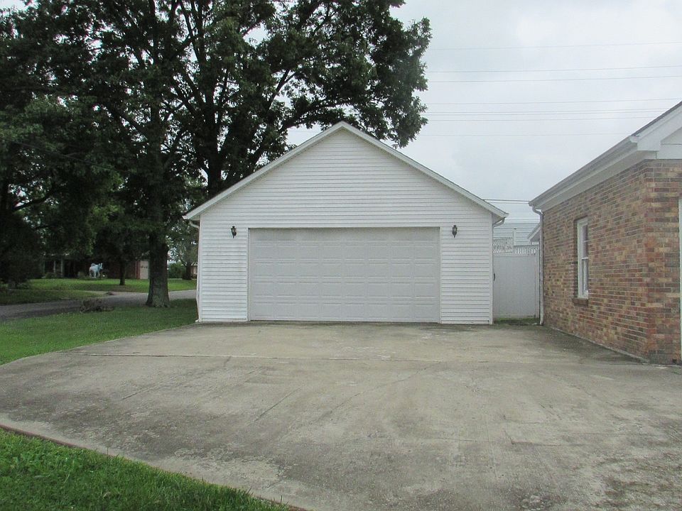 501 Bohleber Dr, Carmi, IL 62821 MLS 11195877 Zillow