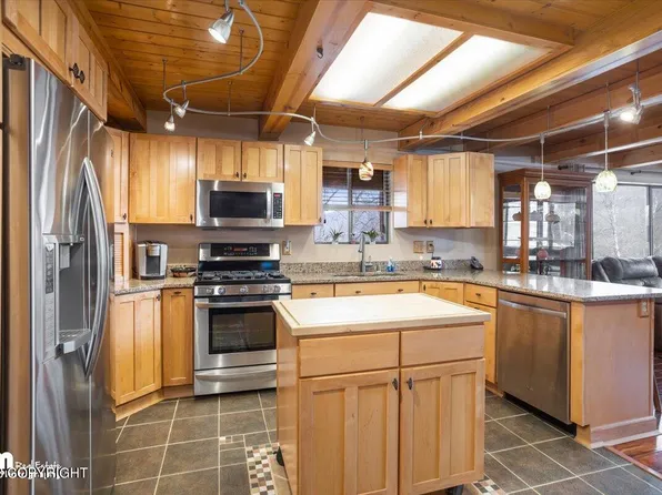 21230 Falling Water Dr, Eagle River, AK 99577