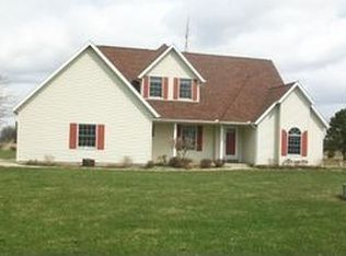 3343 Searfoss Rd, Columbus Grove, OH 45830