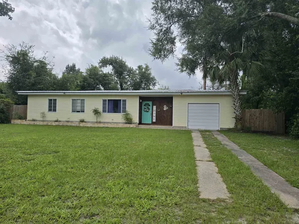 309 W Oak St, Perry, FL 32347
