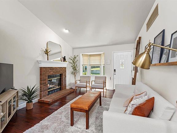 5th image of 7919 Wolz Ave