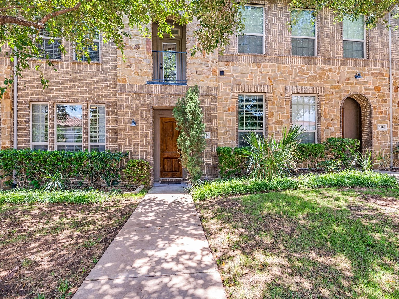 586 Tuscan Dr, Irving, TX 75039 | Zillow