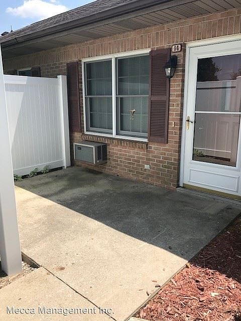 1st image of 720 Trail Dr APT 05