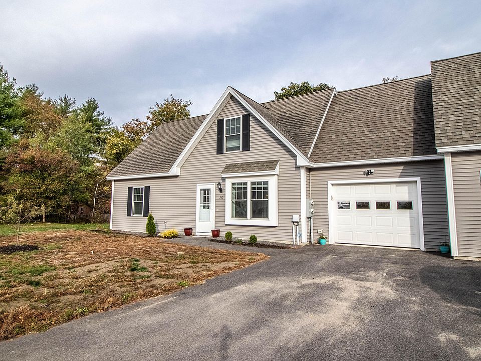 1st image of 10 Pebble Ln #10