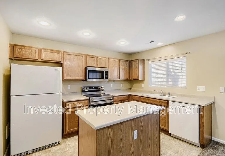 11602 Fenwick Cir — Photo 6