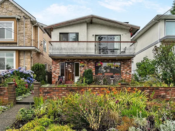 5343 Neville St, Burnaby, BC V5J 2H6
