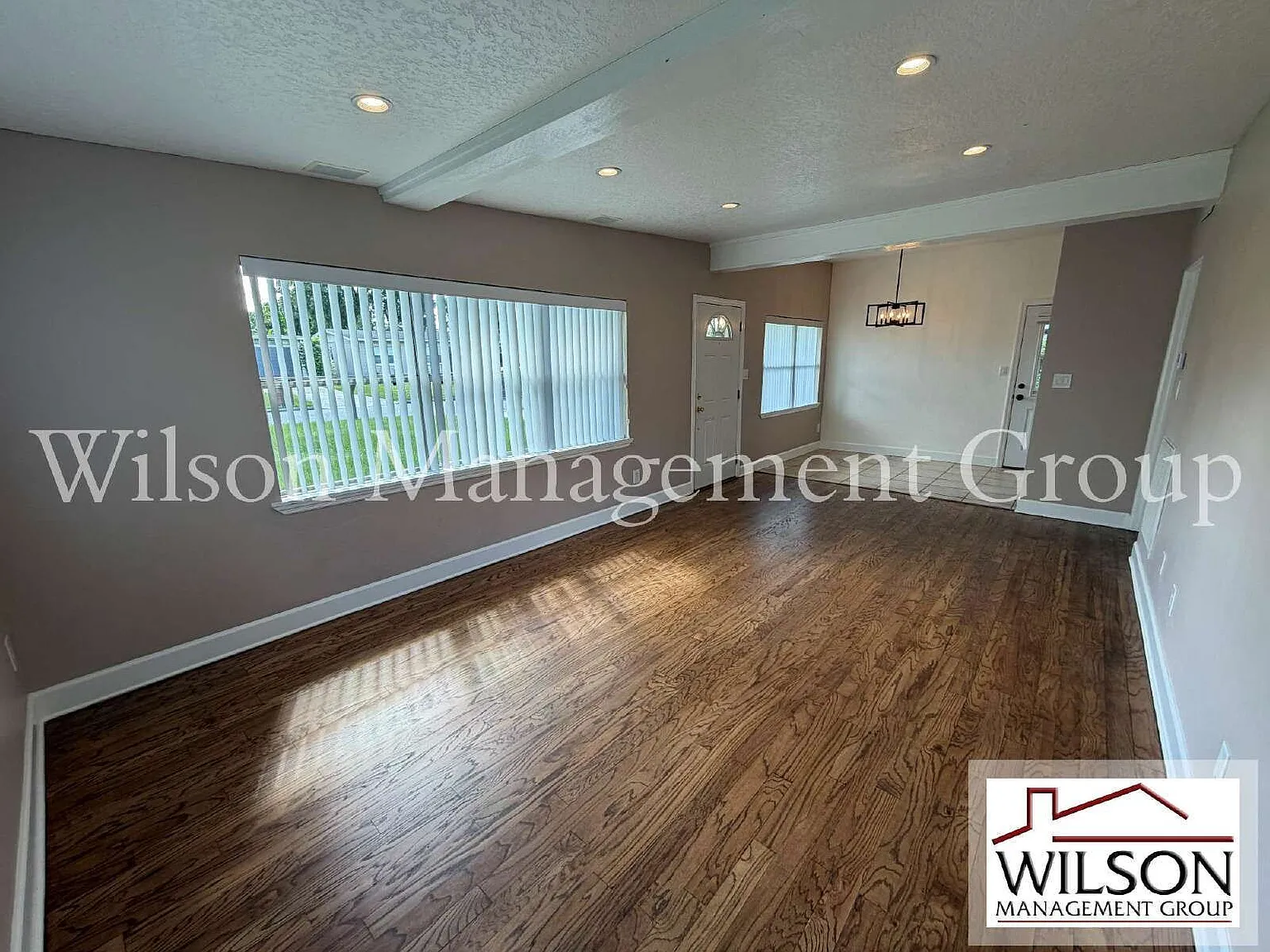 3 bed, 2.0 bath, 1106 sqft, $2,295 — Photo 4