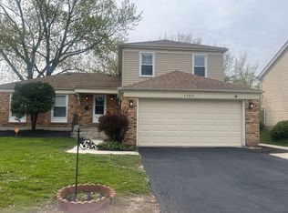 17617 Stonebridge Dr, Hazel Crest, IL 60429