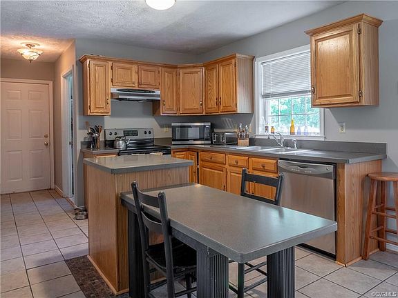 5th image of 8166 Hillis Way