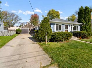 232 Frederick St, Menasha, WI 54952