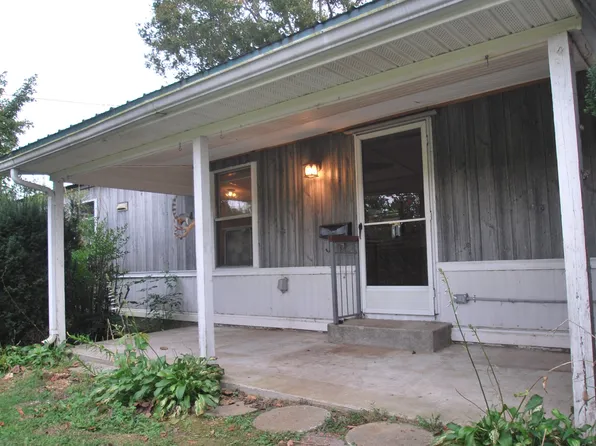 2884 Pleasant Grove Rd, Westmoreland, TN 37186