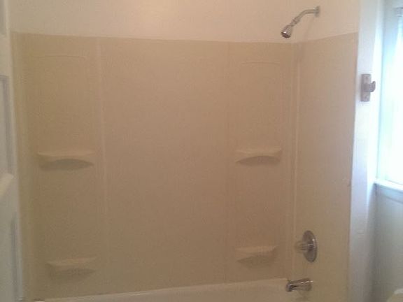 2nd image of 1324 Maltby Ave APT D