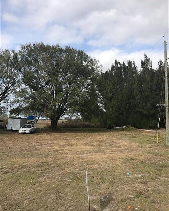 2nd image of 748 3rd Ave