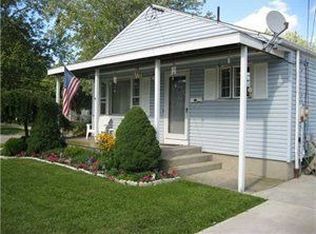 1087 99th St, Niagara Falls, NY 14304