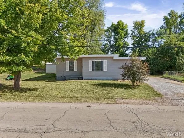 303 Reuter St, Park Hills, MO 63601
