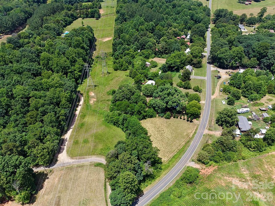 31st image of 387 Beulah Rd