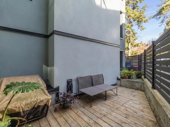 1649 Comox St #103, Vancouver, BC V6G 1P4