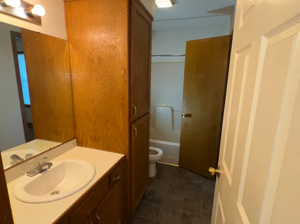 711 N Weaver Ave #B, Springfield, MO 65802