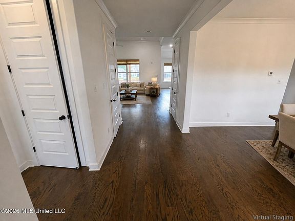 4th image of 9573 Park Trail Rd