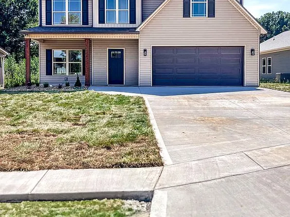 1761 Eagle Dr, Cookeville, TN 38506