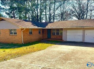 3202 Whitesburg Dr SW, Huntsville, AL 35802