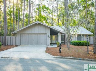8 Village Green Cir, Savannah, GA 31411