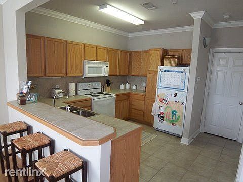 4th image of 801 Luther St W Unit 704