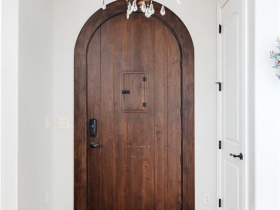 3rd image of 8234 E 25th Drive