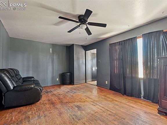 3rd image of 1521 Alexander Cir