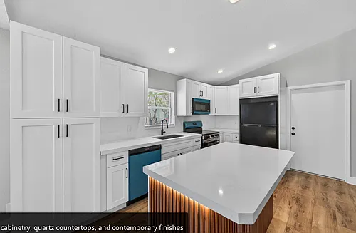 351 NW 8th Ave Photo 1