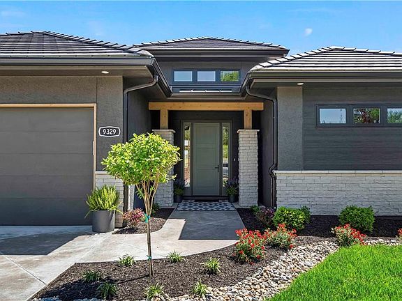 2nd image of 9329 Cottonwood Canyon Dr