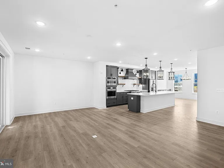 118B Locke St #B — Photo 11