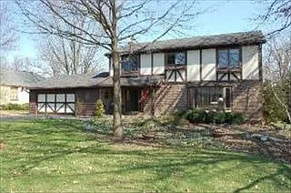 2N745 Wayne Oaks Ln photo 1