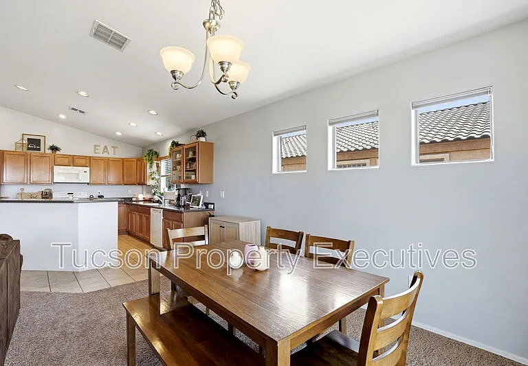11655 W Stone Hearth St — Photo 8