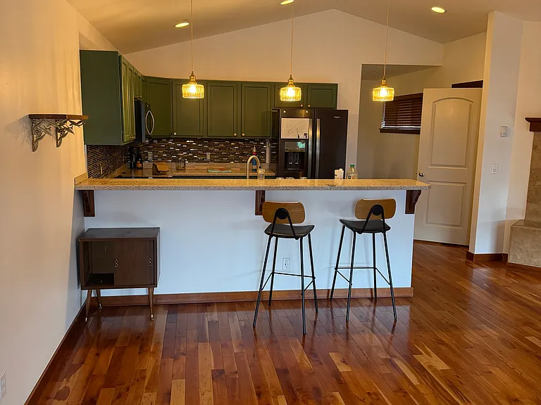 1238 Meagher Ave — Photo 5