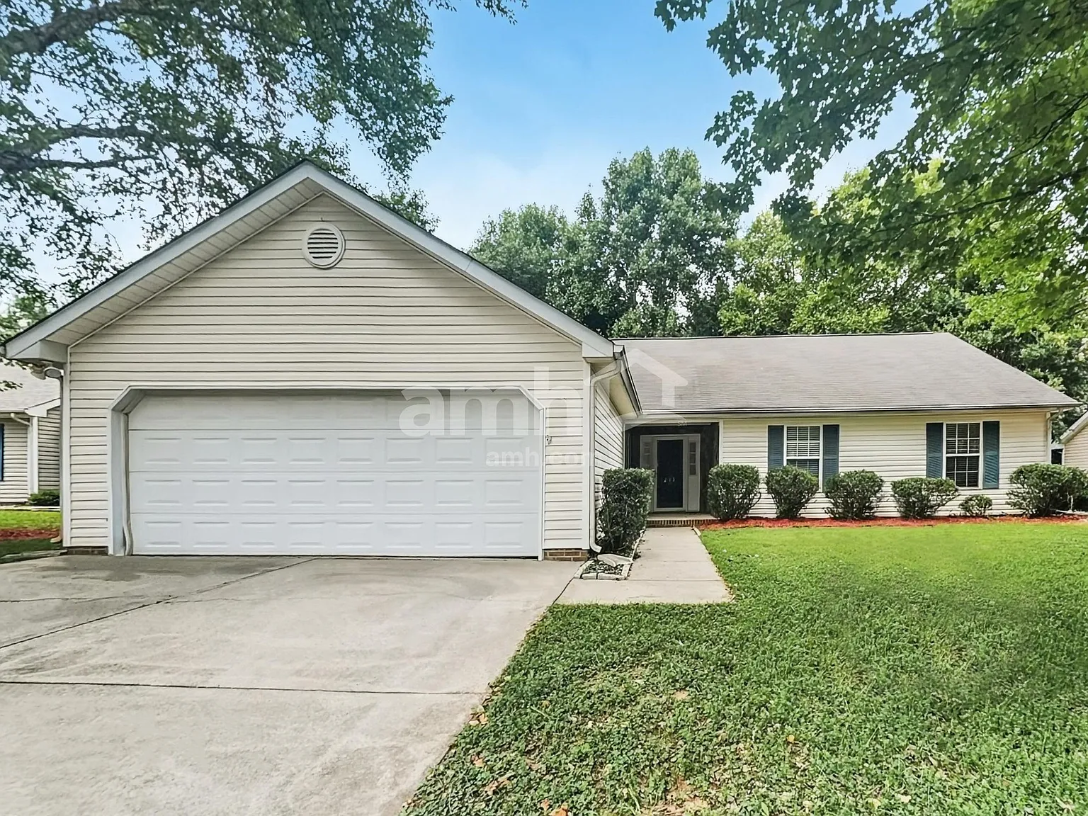 3 bed, 2.0 bath, 1528 sqft, $1,905 — Photo 1
