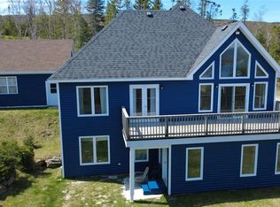 16 Lakeview Dr, Humber Valley Resort, NL A2H2N2