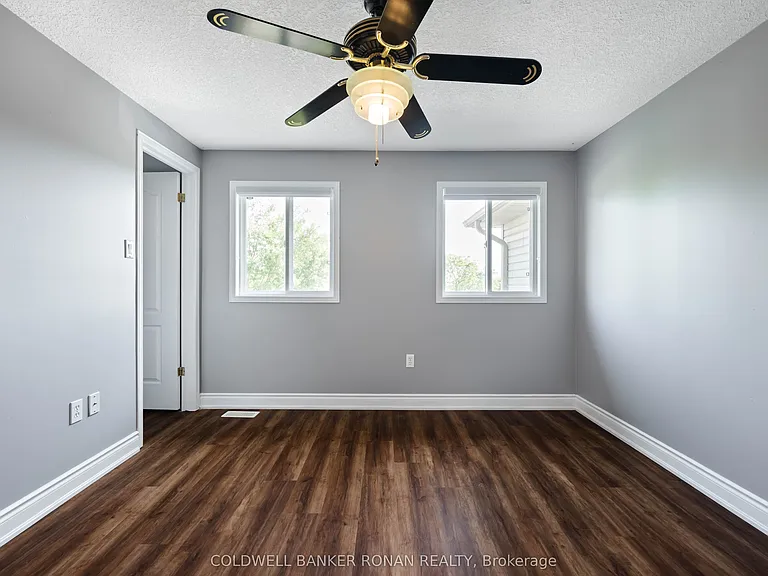 77 Montgomery Blvd — Photo 25