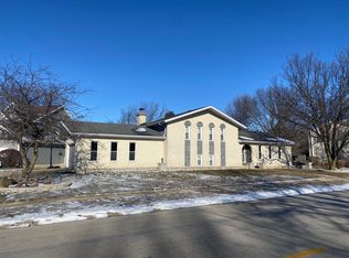 1371 Plum Creek Dr, Bourbonnais, IL 60914